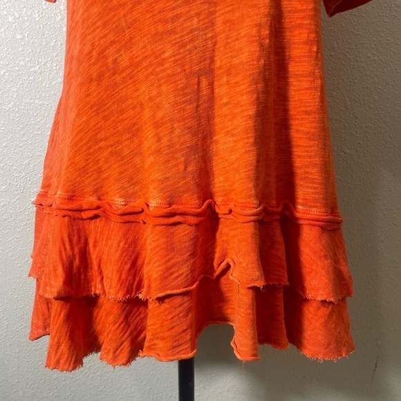Altar’d State Orange Tiered Ruffle Top- size L - Picture 3 of 7